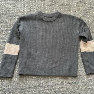 Velvet Gray Size M Sweater
